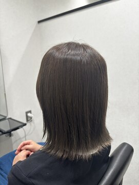 セカンド(Second) Second   ×　外ハネスタイル