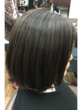 グリーンルーム(green room) ★梅雨の季節は縮毛スタイル★