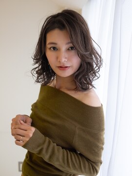 ヘアアンドエステ ヒロイン 西麻布本店(Hair&Esthe HIROIN) 『HIROIN西麻布本店』大人のミディアムパーマ