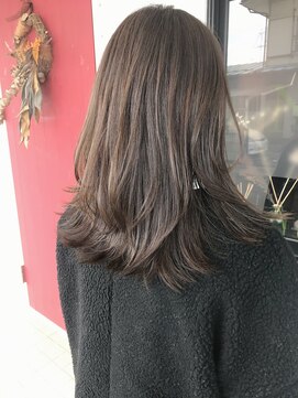 ノイズ(Noi'z) <ノイズ>ミディアムとオリーブベージュ