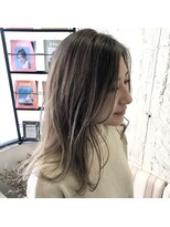 ペネロープ(Penelope)&nbsp;［新宿］ハイライト/バレイヤージュ　担当　夕島　［Penelope］