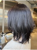 20代30代アッシュグレージュミディアムウルフ伸ばしかけ抜け感
