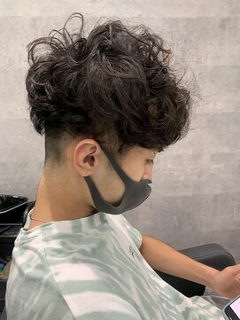 モダンメイド 四条烏丸(modern made) スパイラルパーマ髪質改善前髪ありイメチェン 20代30代40代50代