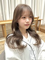 シアベージュレイヤーカット韓国ヘア小顔カットくびれヘア