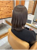 くびれが可愛い【ミディアムレイヤー】【オリーブグレージュ】