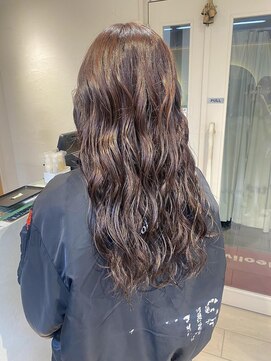 テトラ バイ ネオリーブ 横浜西口店(tetra by neolive) ＊ほんのりボルドーブラウン＊[横浜/横浜駅]