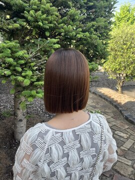 ヘアルーム フラット(HAIR ROOM flat) 切りっぱなしボブ【西田 早輝子】