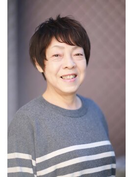 アルニコ エム 松戸駅前(ALNICO .. M) 【松戸】~70代~長めのピクシーカット♪