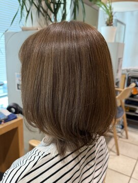 エムプラス センター北(M.plus) 大人な外ハネボブに柔らかいツヤ感のbeige brown！