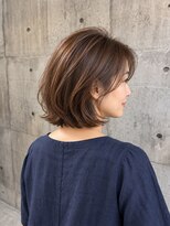 アトラ ハッピーヘアライフ 昭和町店(attra happyhairlife)&nbsp;透明感を纏う外ハネミディ