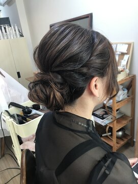 ロカット サロン(Roquat Salon) シンプルシニヨンアレンジ【ヘアメイク　立川南口/立川/袴着付】