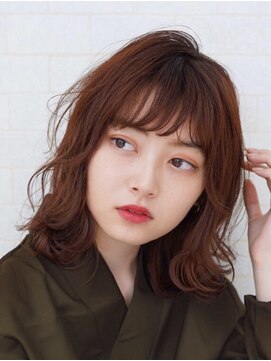 ヘアリゾート粋 新宿三丁目本店 ピンクベージュ外ハネボブ/小顔ミディ/白澤