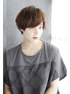 ミラー プラス エヌ(MIRROR+n) 20代30代40代 記憶に残る小顔ショート【宝塚】