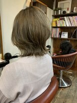 ヘアーアンドメイク シーク 八王子(HAIR&MAKE SeeK) ウルフレイヤー アッシュベージュ