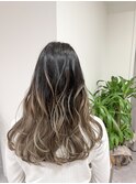 グラデーション×ホワイトベージュ