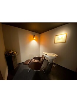 落ち着いた店内と雰囲気のプライベートサロン＊最高のリラックスを堪能できる”大人女性のための癒し空間”