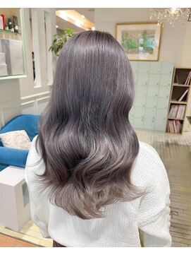 ジーナ 渋谷駅前(Zina) shion 色落ちまで可愛いシルバーグレー