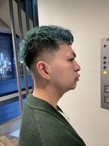 ミリオンバックス 上野(Million Bucks) 派手髪フェードスタイル