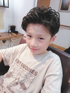 ロジエ(ROSIER) ツーブロックかきあげショート