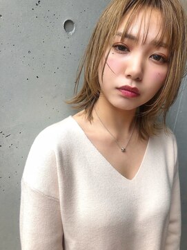 リフル 八王子(RIFULL) ハイライト　レイヤー ショートヘア　ボブ　くびれレイヤー