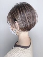 シロヘアー(shiro hair)