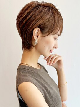 バンプ ギンザ(BUMP GINZA) 前下がりショートボブ×斜めバング×透明感カラー【NAYUMI】