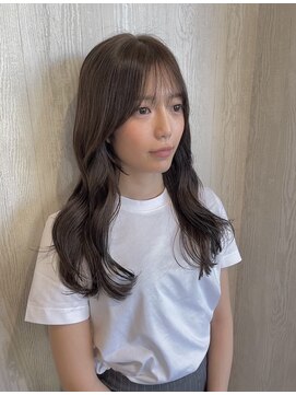 タブーセントラル(TABOO Central) 顔まわり似合わせカット