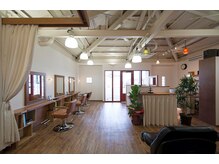 ナルー ヘアメイク(nalu hair make)の雰囲気(落ち着いた店内でリラックスした時間を…)