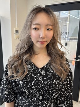 ヴェルデ(Verde) ルーツカラー ミルクティーベージュ