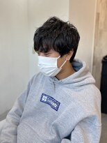 ソイクフ(SOY KUFU)&nbsp;20代30代40代流行黒髪ニュアンスパーマメンズ刈り上げスーツ