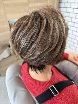 タプ(tapu) ハイライトショートスタイル