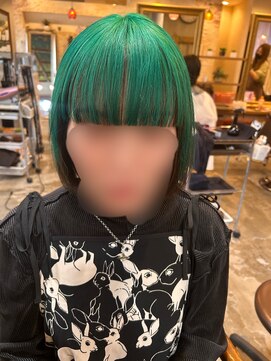 アリュー(allu) グリーンブルーの逆インナーカラー