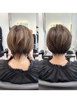 バンプ ギンザ(BUMP GINZA) 30代40代50代絶壁解消ひし形白髪ぼかし大人ショートボブ