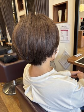 美容室ヒラトヤ 仙北店 襟足すっきり×大人きれいなショート