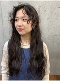 パーマで大人女子力UP◎抜け感ウェーブ×ロングパーマ
