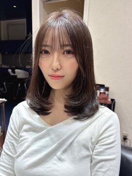 ニーフ 恵比寿(neaf) ワンカール　内巻き　レイヤー　ミディアムヘア　艶髪