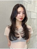 松尾菫菜/レイヤーカット/グレージュカラー/韓国ヘア