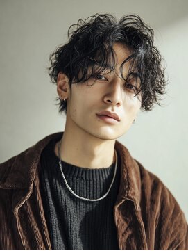 ルービック 奈良(Rubik's) メンズカットスパイラルパーマ波巻きセンターパート37