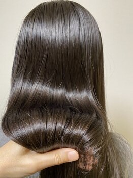 リッカ たまプラーザ(Lycka)の写真/髪の状態や仕上がりのイメージ合わせて薬剤を選定◎話題のトステアトリートメントもございます！