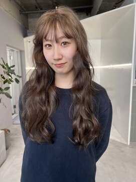 オリーブブラウン