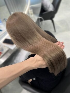 ジーナリア(Xena ria) 【RYOICHI】ブラウンミルクティー/名古屋/ブリーチ