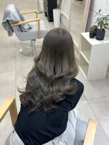 ベガ(vega)&nbsp;透明感で爆盛れ大人オリーブグレージュ