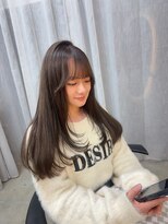 ウリ 横浜(uli)&nbsp;くすみ感たっぷりのオリーブカラー×ザクザクレイヤーカット