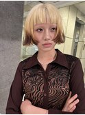 黒染め履歴からブロンド　デザインカラー　裾カラー