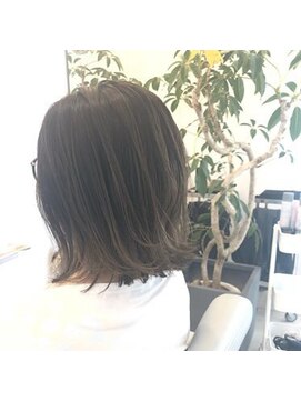 プリュム(Plume) ハイライトグラデーション、バレイヤージュ