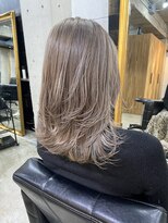 レブ 四条烏丸(Reb,)&nbsp;柔らかグレージュ