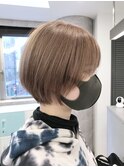 丸みショートボブ（ショートカット）×ベージュカラー