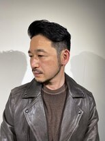 40代50代　男性　髪型刈り上げ73分けバーバースタイル