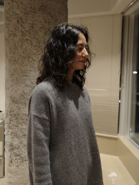 ネロ フタコタマガワ(NERO FUTAKOTAMAGAWA) 【酒井　麻里】ミディアム レイヤーカット