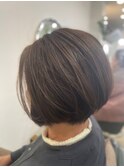 ショートボブ